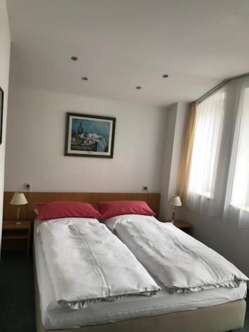 Hotel Occam Мюнхен Экстерьер фото